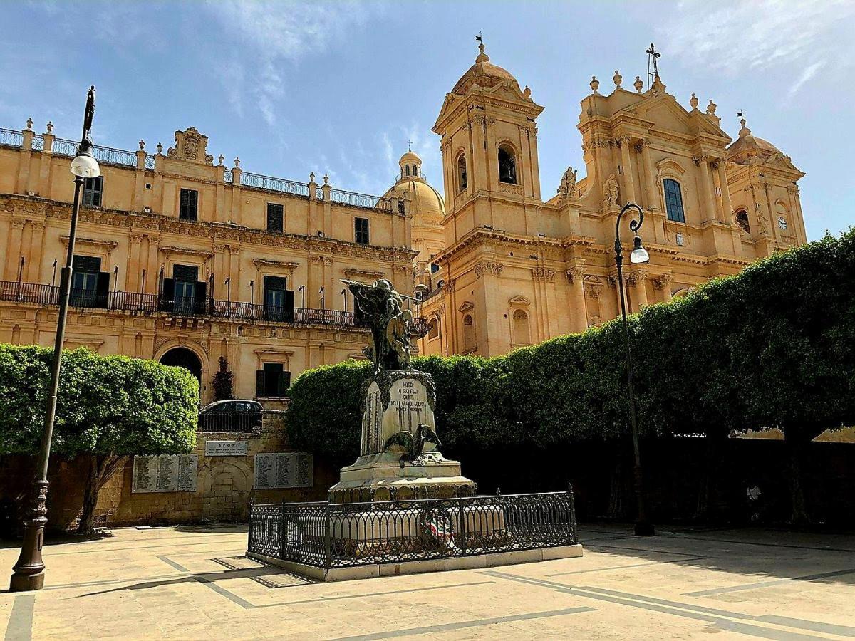 Casa vacanza Landolina Noto Exterior foto